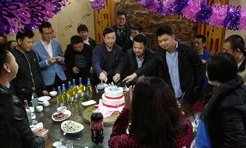 固而美生日會:外殼就要固而美